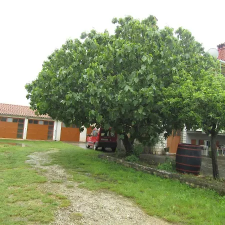 Gardens 2 *