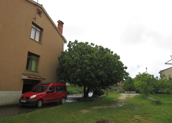 Gardens 2 * Ρόβινι