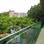 Gardens 2 רוביני